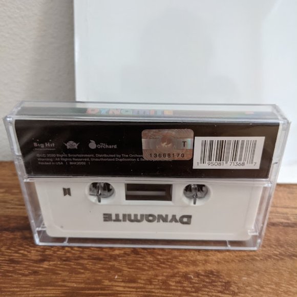 BTS Dynamite Vinyl and Cassette Set Brand new - Picture 5 of 6